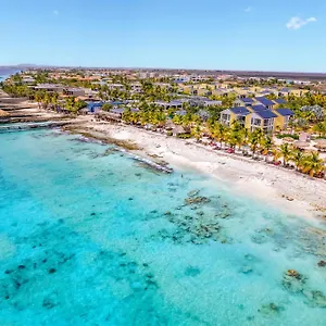 https://delfins-beach-resort.comcaribbean.com