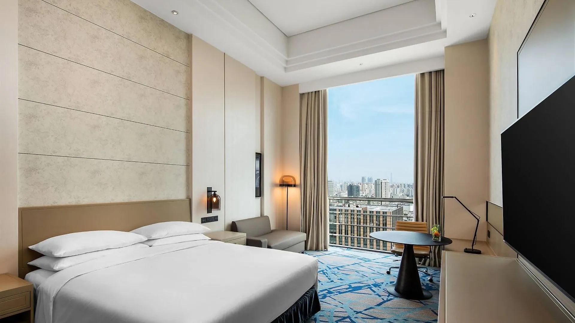 Renaissance Shanghai Caohejing Hotel