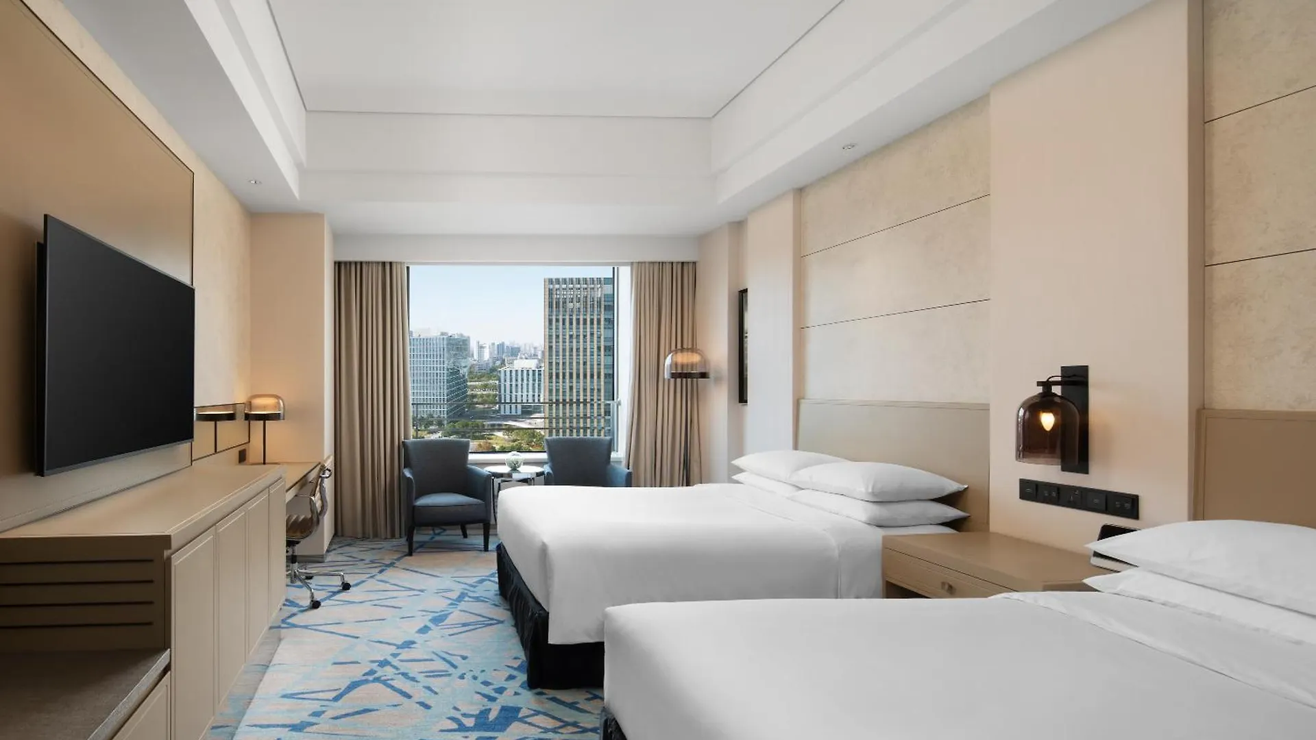 Renaissance Shanghai Caohejing Hotel