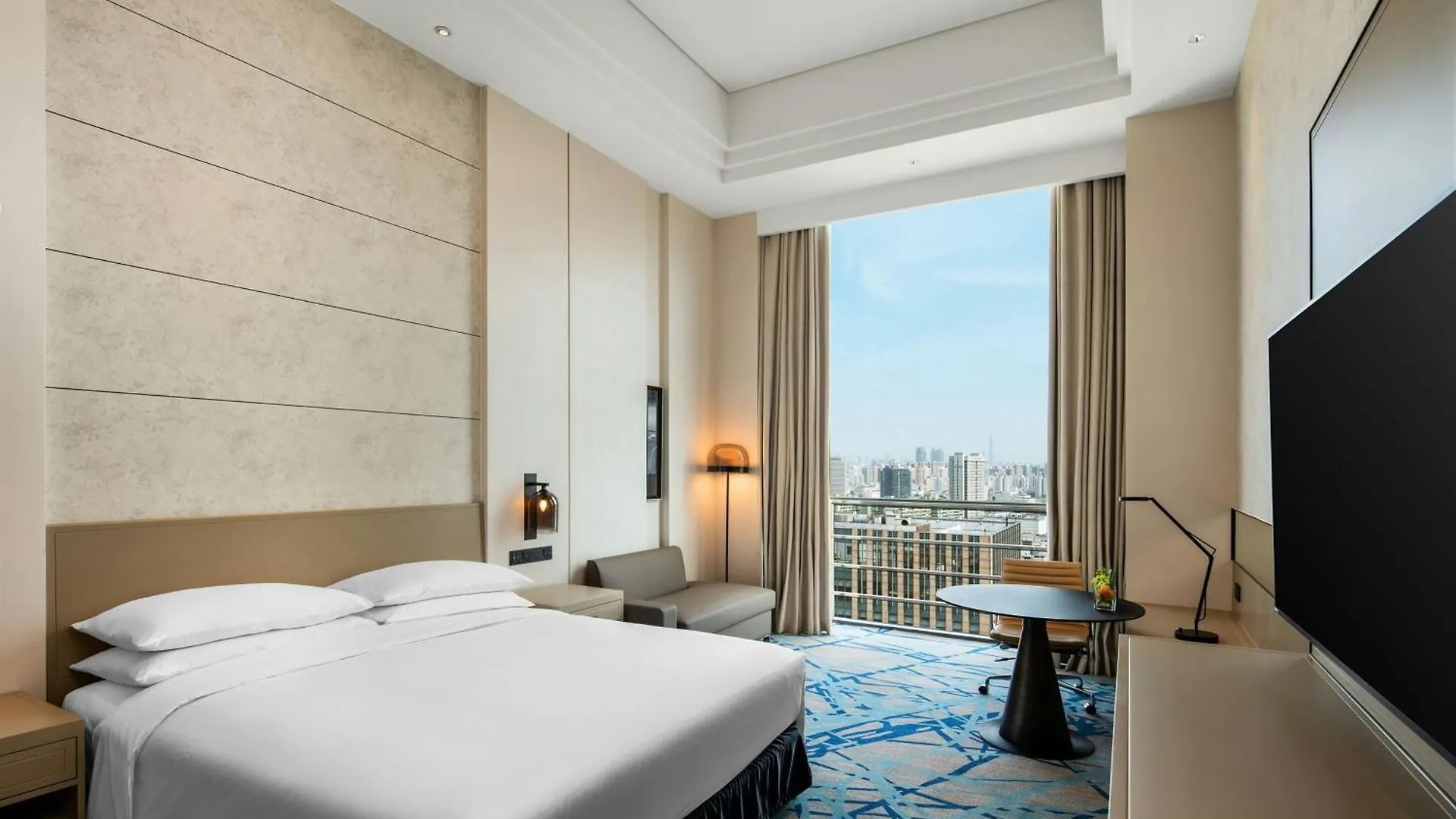 Renaissance Shanghai Caohejing Hotel